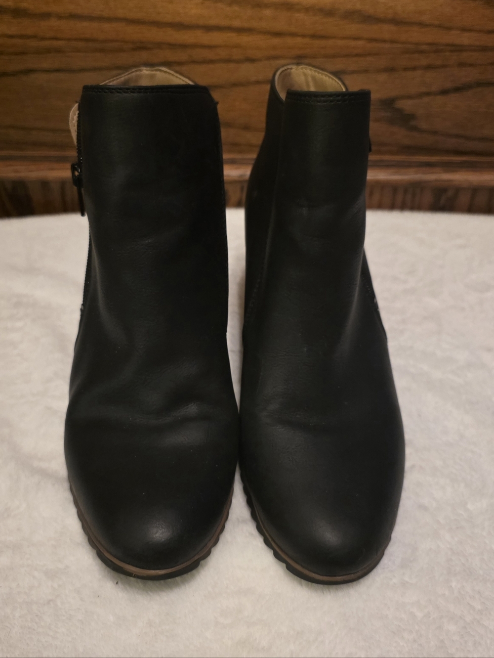 Soul Naturaluzer Women's Black Ankle Boots - Leather Chelsea Style, Size 9